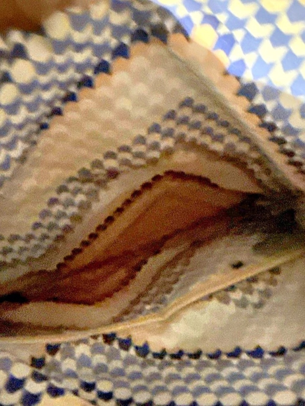 Stella & Dot Waverly 3 in 1 Woven Crossbody Bag in Beige & White - Picture 8 of 12